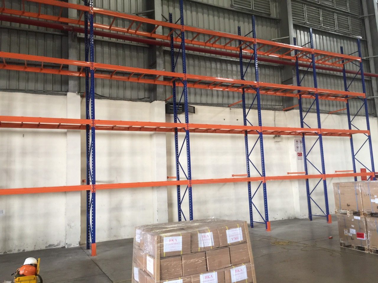 Kho thực phẩm sử dụng kệ Selective mạ kẽm